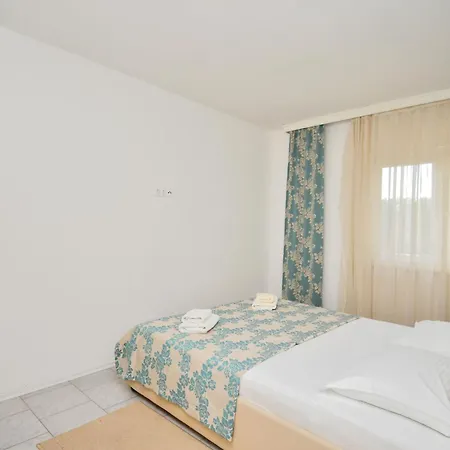 Holiday home House Perci 1
