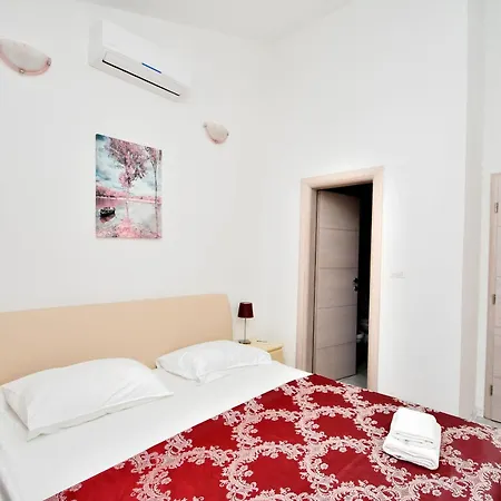 House Perci 1 Holiday home *